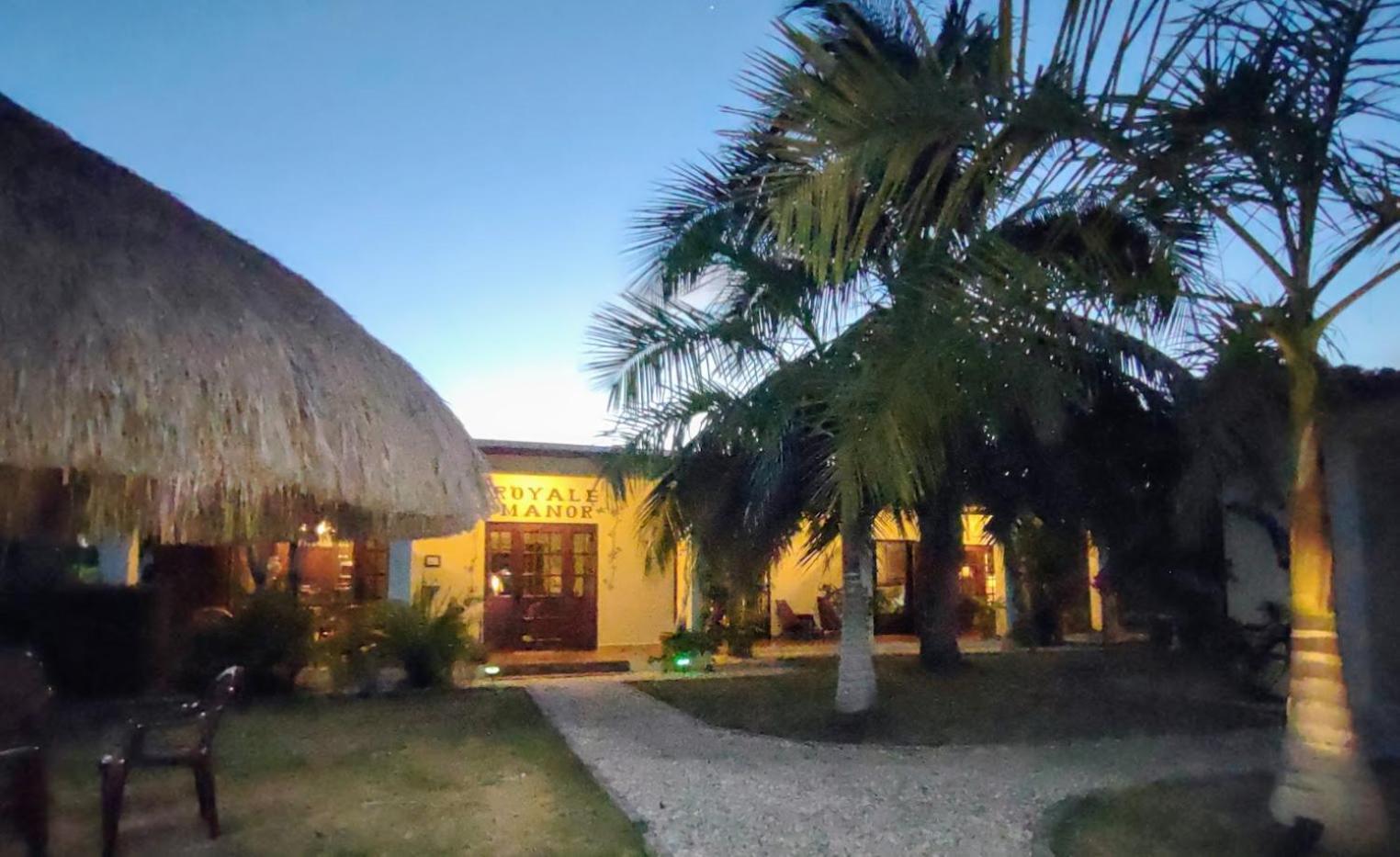 Villa Royale Manor Corozal Exterior foto